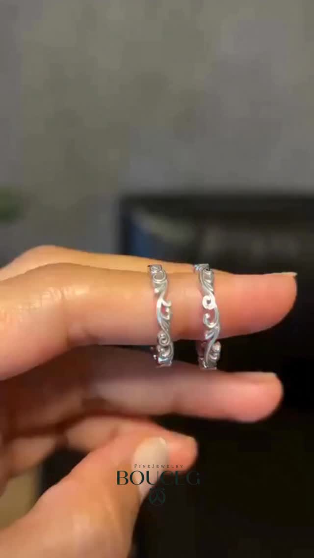 İnce işçiliği ve zamansız tasarımıyla “Anna” yüzük, stilinize sofistike bir dokunuş katmak için tasarlandı.
#evlilikteklifi #alyans #yüzük #düğün #boucegjewelry