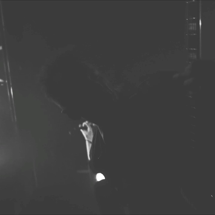 New @thegurlband ‘Mezze Life’ out today, was a lot of fun to mix this! Swipe for the cheeky bonus vocoder I threw in on the pre chorus 👻