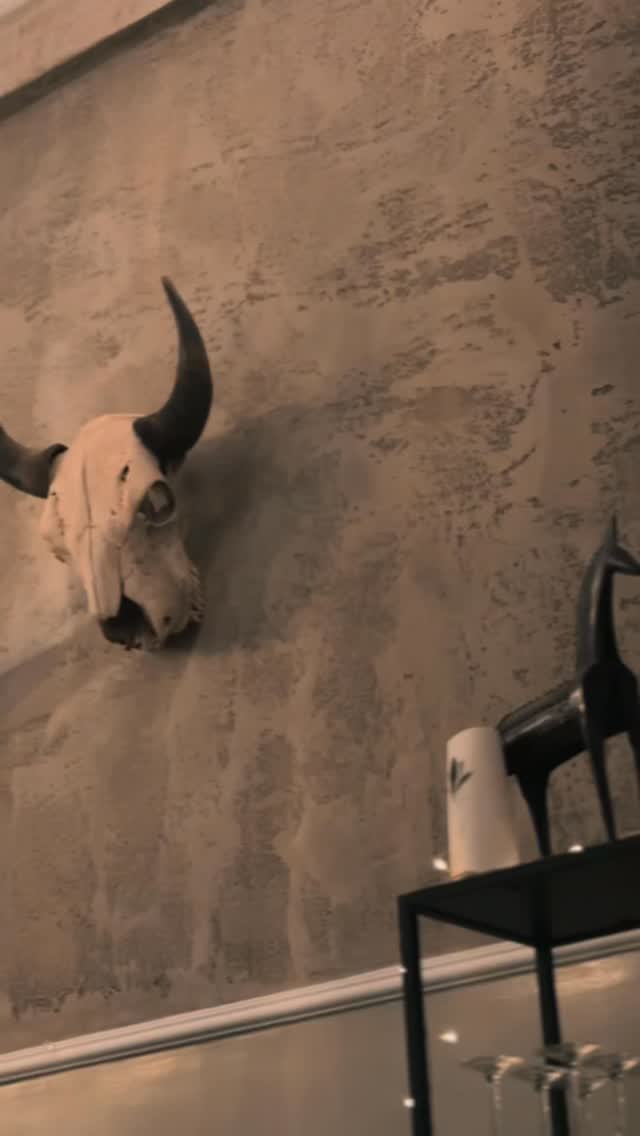 Serving up Friday vibes & favourite bites 🫶🏻
#doumavitalfarm #bisonfarm #larissa