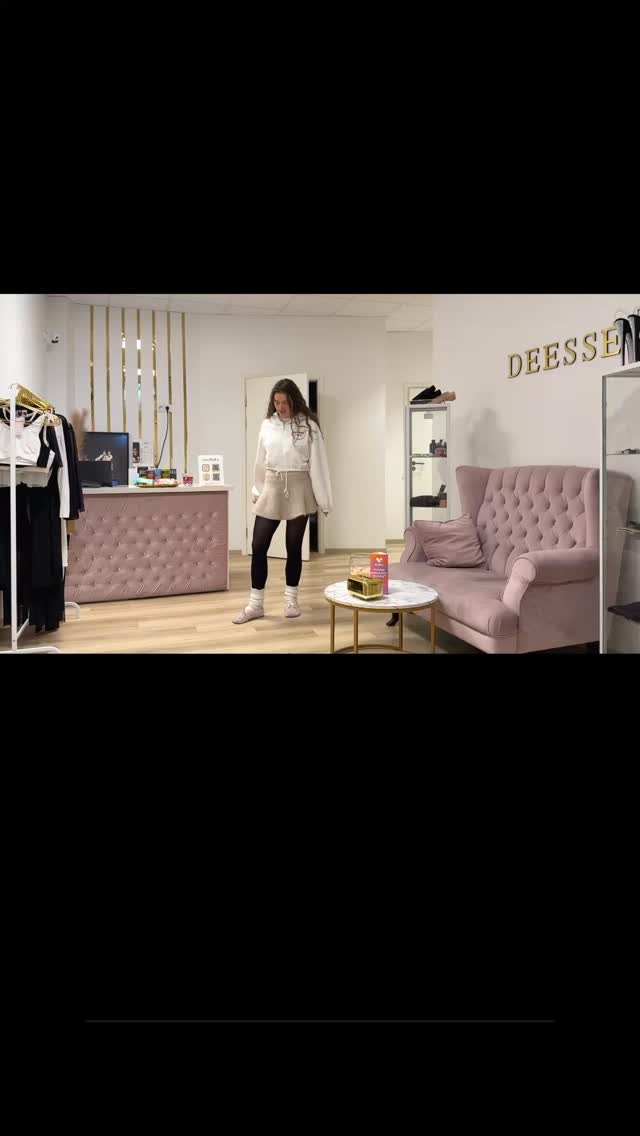 ÜKS ÕHTU AASTAS - kui lava kuulub teile✨
🎬 DEESSE AWARDS: NIGHT OF STARS 🌟
21.02.2026 | 18:00
Aasta suurim sündmus —
Kontsert DEESSE Stuudio 2. sünnipäeva puhul💃
Sel õhtul muutub stuudio Hollywood-iks ja iga osaleja — filmi peategelaseks. 🎥
💄 Dresscode:
• osalejatele — filmist, multikast või raamatust inspireeritud tegelaskuju;
• külalistele — pidulik riietus, mis sobib punasele vaibale minekuks.
🔥 Tahad olla osa show’st?
• Kui soovid tulla vaatajana, saad pileti osta profiili päises asuva lingi kaudu.
Üks õhtu. Üks lava. DEESSE AWARDS: NIGHT OF STARS 💫
——-
ОДИН ВЕЧЕР В ГОДУ - когда сцена принадлежит вам ✨
🎬 DEESSE AWARDS: NIGHT OF STARS 🌟
21.02.2026 | 18:00
Главное событие года — отчётный концерт, посвящённый 2-летию DEESSE STUDIO 💃
В этот вечер сцена превращается в красную дорожку, а каждая участница — в звезду фильма 🎥
💄 Дресс-код:
• для участников — образ из фильма, мультфильма или книги;
• для зрителей — вечерний наряд, достойный красной дорожки.
🔥 Хочешь быть частью шоу?
• Если хочешь прийти как зритель — билеты доступны по ссылке в шапке профиля.
Один вечер. Одна сцена. DEESSE AWARDS: NIGHT OF STARS 💫