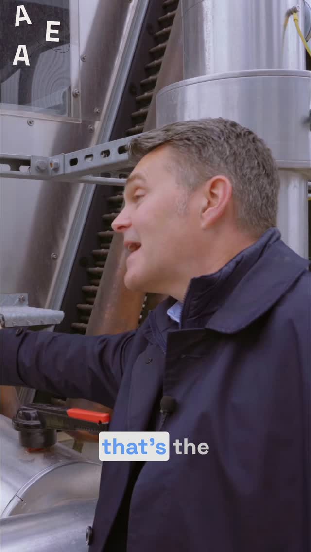 Isambard-AI: Green supercomputing! Energy-efficient with closed-loop cooling. Reusing waste heat for nearby buildings is the goal. #AISustainability #GreenTech #Supercomputing #EnergyEfficiency #TechInnovation #SustainableTech