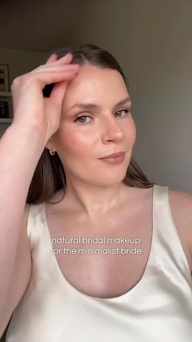 An actual natural bridal makeup look for the 2026 bride who wants to look like herself yet feel extra beautiful with some natural makeup.
This makeup look is part of my little series of showing you different types of bridal makeup so you can choose what type of makeup you like best.
Are you choosing a natural bridal makeup look on your wedding day?
•
•
•
•
•
Natural bridal makeup - natural wedding makeup - belgian bridal makeup artist - soft bridal makeup
#bridalmakeup #bridalmakeupideas #naturalbridalmakeup #softbridalmakeup #belgianmakeupartist