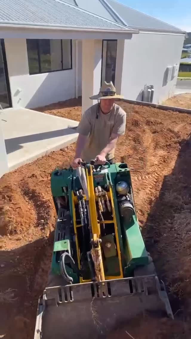 This backyard has come together with a new retaining wall and gravel finish, creating structure, definition and a clean foundation for the space to evolve.
Designed to be low maintenance and built to last, this landscape sets the tone for the home and leaves room for future planting and use.
A strong start for a brand-new build 💪🏼
#newbuild #retainingwall #backyarddesign