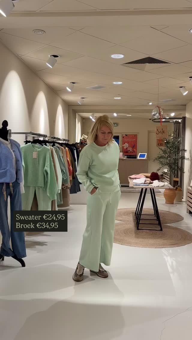 Easy sunday!
#sereen #damesmode #valkenswaard #kleding #fashion