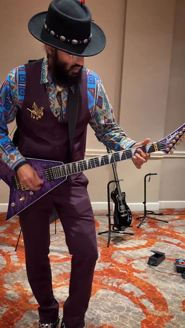 Had a blast at The Venue Masterclass after-party!🎸
#houstonlivemusic #liveentertainement #guitarist #houstonevents #srvtribute