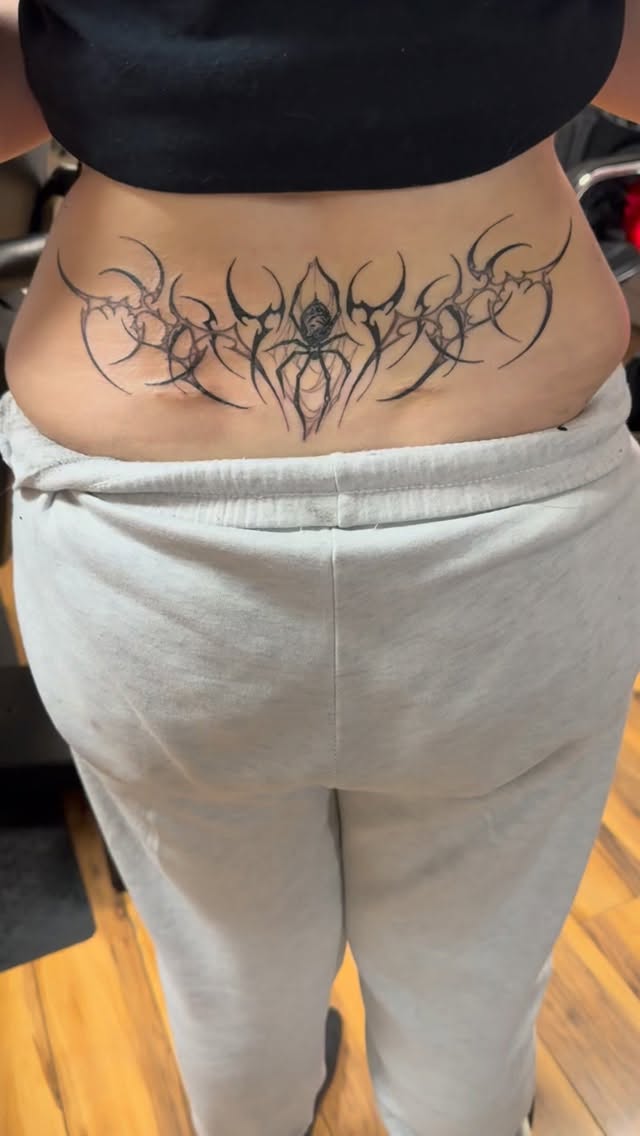 Some lower back action. Enjoy ๐ #btkink #genevany #billythekidmeyers #awardwinning #tattooartistinny