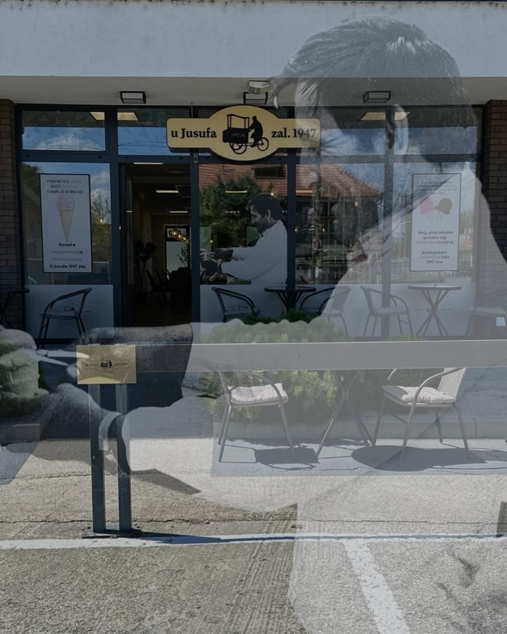 A mai nappal hivatalosan is megnyitjuk új fagylaltozónkat-Bőson! 🍦 78 év családi fagylaltgyártás után örömmel jelentjük be, hogy üzletünket most már itt, az Önök otthonában is megnyitjuk. Jožko Gabčíkovo-ba érkezik, hogy elhozza Önöknek a legjobb ízeket, melyeket generációk óta kedvelnek vásárlóink. Várjuk Önöket szeretettel, és bízunk benne, hogy élvezni fogják hagyományos, gondosan készített fagylaltunkat. Jöjjenek el, és ünnepeljék velünk ezt a különleges napot!
🍨
Dnešným dňom oficiálne otvárame našu novú prevádzku zmrzlinárne v Gabčíkove! 😍🍦 Po 78 rokoch našej rodinnej výroby zmrzliny vám s radosťou oznamujeme, že otvárame obchod aj u vás doma. Jožko prichádza do Gabčíkova, aby vám priniesol tie najlepšie chute, ktoré si obľúbili generácie našich zákazníkov. Tešíme sa na vašu návštevu a veríme, že si pochutnáte na našej tradičnej, poctivo vyrábanej zmrzline. Príďte a oslávte s nami tento výnimočný deň! 🎉🍨