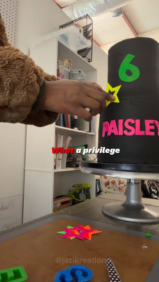 Some exhaustion feels different, and this is one of them. ✨
Long days, full calendars, and running low on energy, yet your heart is still full.
This kind of tired doesn’t come from doing nothing, it comes from building something you once only imagined. It’s the quiet reminder that progress is being made, growth is happening, and the dream is no longer just a thought. Grateful for the journey, even on the days it takes everything out of me.
If this speaks to you, you’re not alone.
Keep going, and drop a ✨ in the comments if you’re chasing your dream too.
-
-
-
#GlowInTheDarkCake #NeonCake #BirthdayCakeGoals
#KidsBirthdayCake #UniqueBirthdayCake
#PartyCakeInspo #NextLevelCake #FunBirthdayCake #tallahasseecake #tallahasseebaker #tallahasseeevents #tallahasseeparty #jazikreations