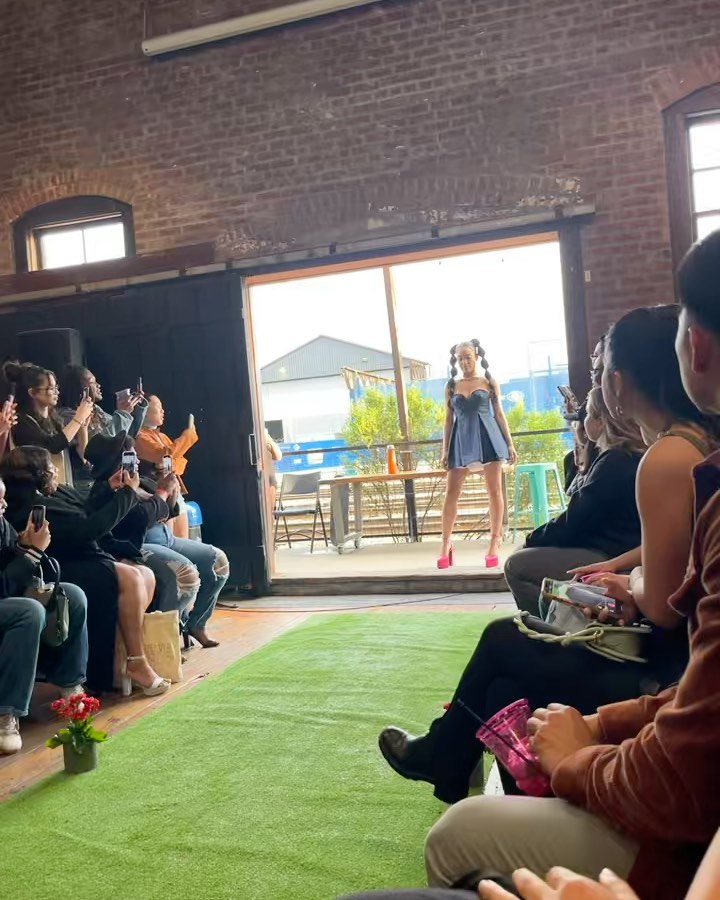 Whose that babe in the babydoll dress?!?
@tamialopezz struts those mile long legs in our Denim Babydoll Dress .
Available Soon!!!