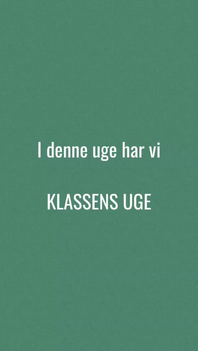 ‘KLASSENS UGE’ BULDRER DERUDAF 😍 og der er fart på på alle klassetrin 😃
Mens de ældste elever (8.-10. kl.) laver projektopgave i hele denne uge, arbejder de yngste elever (0.-5. kl.) med de temaer, deres klasselærere har planlagt.
Både ‘Ole Lund Kirkegaard’, ‘Ræven’ og ‘De 120 Ord’ er i spil - for bare at nævne et par af de emner, vi fordyber os i 🦊📚😃
6. og 7. klasses elever har supertravlt med at blive helt klar til SKOLEFESTEN på torsdag i @husetno7 🥳
6. klasse øver og øver på Pippi Langstrømpe-skuespillet, og I kan GODT glæde jer!! 🐴🐒😍 Og 7. klasse laver underholdning i form af boder, hvor små og store kan ‘risikere’ at vinde fine præmier, hvis de slipper deres indre spillefugle løs 🏆
Sikke en uge med liv og glade dage 🥳
#KlassensUge #Skolefest #Fællesskab #HerningFriskole #EtGodtStedAtLæreVæreOgVokse
