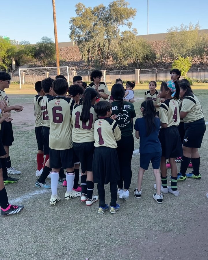ADP Soccer is BACK! ADP (2-0) is currently undefeated and beat Amerischools today 13-0 ☺️ Great Job Eagles! 🦅⚽️
#elementarysports #charterschool #soccer #friendlyhouse #phoenixaz
