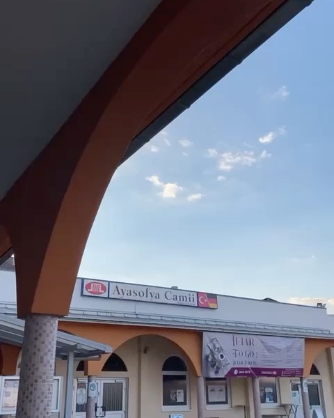 Iftar to Go 2022 - WhatsApp 06142/13370