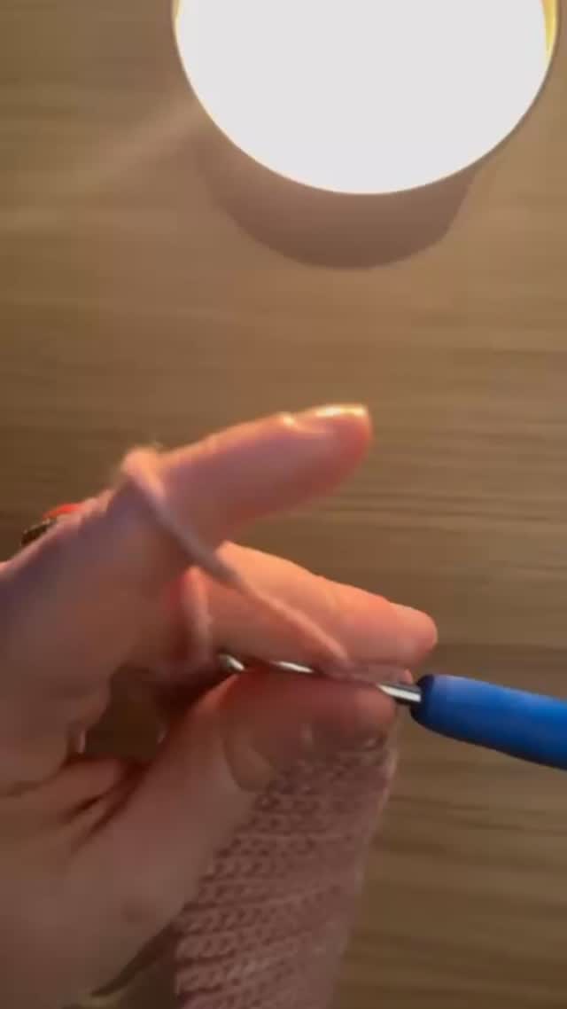 An ode to patience and calm. An elastic band with slip stich back loop only in a delicious Merino wool
#crochet #crochetlove #crocheting #crochetaddict #crochetinspiration