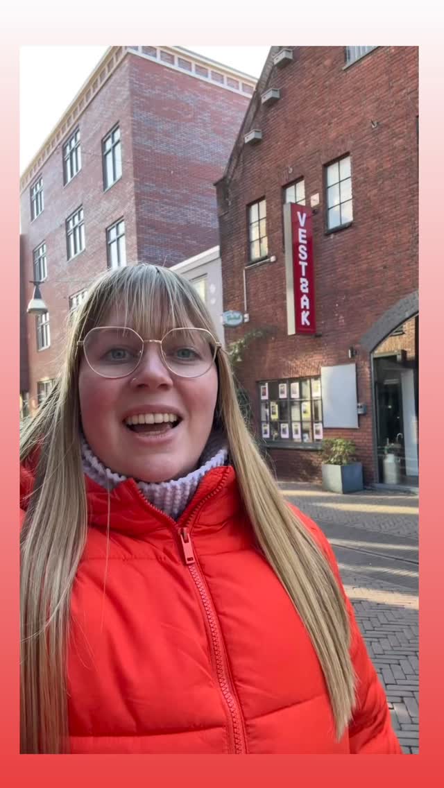 Vrijdag. 🥹
Mis het niet, er zijn nog een aantal kaarten beschikbaar!
#gedicht #stadsdichter #poezie