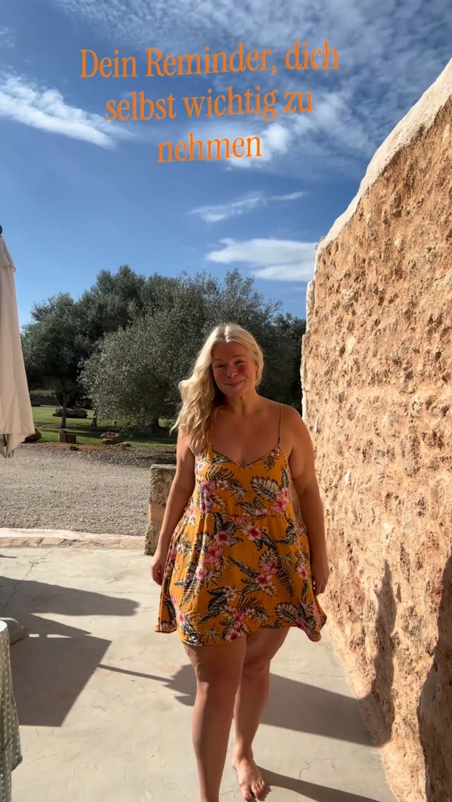 Hier ein paar Impulse für dich, damit es dir gut geht und du dich ein kleines bisschen leichter fühlst.
Wenn dir solche Gedanken guttun, freue ich mich, wenn du mir folgst.
Deine
Caterina