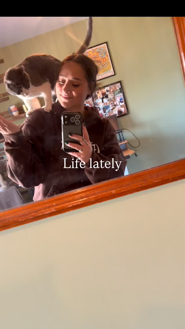 Prioritizing rest, nourishment, and the little things that calm my nervous system 😌🤍
#hormonebalance #cyclesyncing #fertilitysupport #womenswellness #holisticwellness