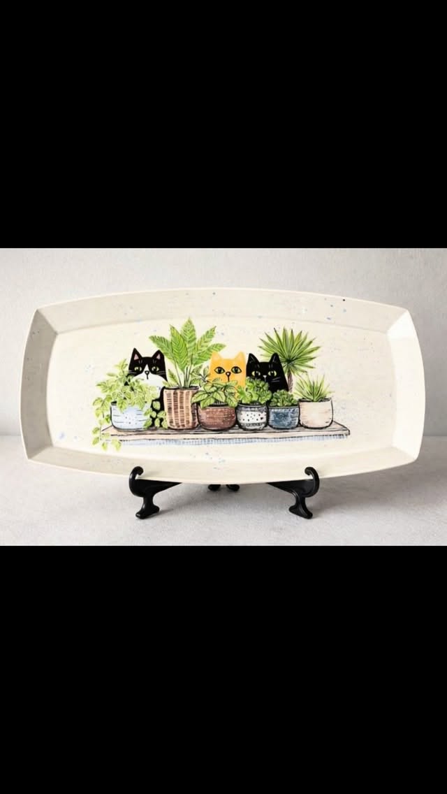 Restock Alert! Feb 9th this little gem will be added to my website! Link is in bio!
#slabbuiltceramics #handbuiltceramics #catsofinstagram #cats_of_instagram #idahome