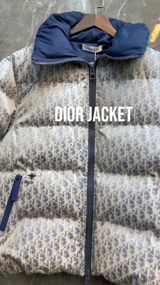 Dіоr jacket 🤍
S–XL | 850 AED | 85 OMR
🚚 UAE next day | 🇴🇲 3–5 days | 🌍 worldwide
www.amirashop.net