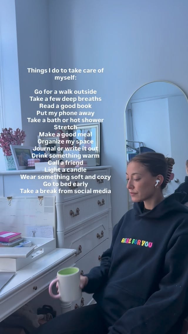 The best thing you can do for yourself is to know yourself. And know yourself well enough to notice when you’re off.
Self-care isn’t one size fits all. Use your awareness to listen to what you need and respond with compassion. Love the @hereforyouclothing mission to normalize the conversation around mental health and provide comfort inside and out 🤍
#gratawellness #hereforyou #mentalhealthawareness #selfcarethatworks #winterwellness