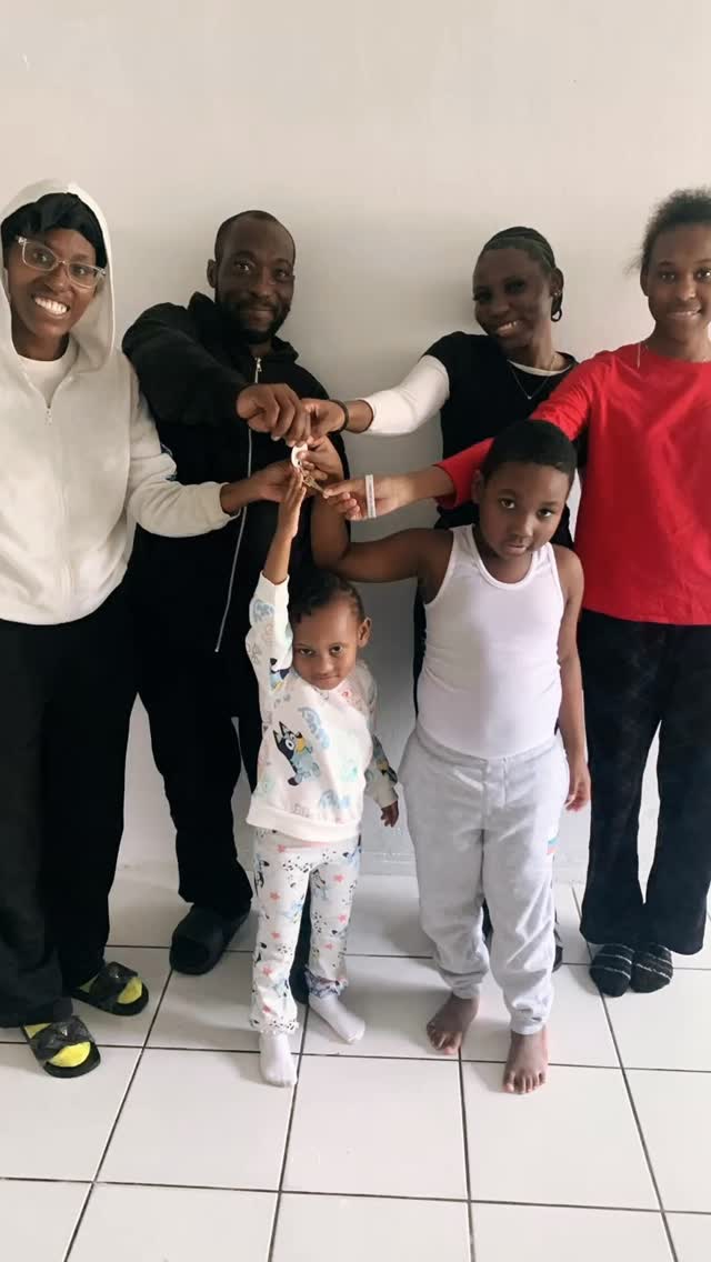 And the Rolle’s moved in today to their new home!!! Home sweet home! What a blessing! It’s the love revolution! It’s help where is needed. It’s dignity. It’s the Miami Way. No one left behind. This is what Hermanos is all about.
Vamos que se puede!
AMDG
#hermanosdelacalle #endinghomelessness #homeless #loverevolution