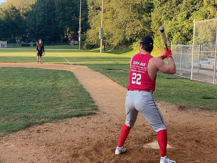 After a shocking first round playoff loss on Wednesday night, the Supp Hub Swingers’ season comes to an end.
We’ll be back next year stronger than ever and hungry for our first championship💪🔥