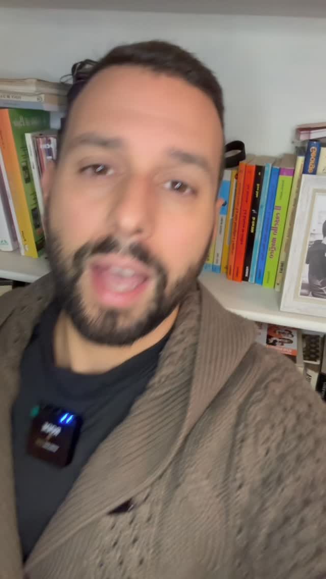 ⛑️ Molti problemi di salute nel cane non nascono all’improvviso.
Si costruiscono lentamente, anche attraverso ciò che mangia ogni giorno.
🧆 Ingredienti poco chiari, additivi inutili e promesse di marketing rendono facile scegliere male senza rendersene conto.
Imparare a leggere un’etichetta significa smettere di andare a caso e iniziare a proteggere davvero il tuo cane.
🦴 L’alimentazione non è un dettaglio: influenza digestione, sistema immunitario, energia e qualità della vita.
Per questo informarsi non è un’opzione, è responsabilità. 🐾
🤝 Se vuoi una mano a capire cosa c’è davvero nella ciotola del tuo cane, scrivi “etichetta” nei commenti.
⸻
#alimentazionecane
#salutecanina
#benesserecane
#petfood
#nutrizioneanimale