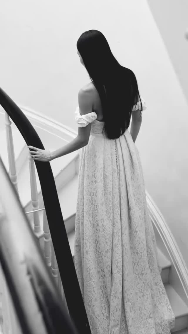 What are you waiting for?………. #surreybridalboutique #mayandgracebridal #bridetobe #surreybride #weddingsinsurrey