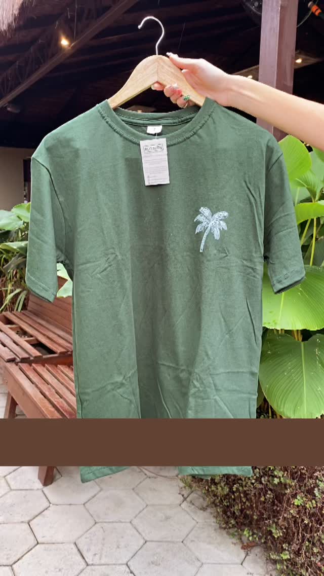 Novas cores de camisetas pintadas a mão aqui no @vilariviera