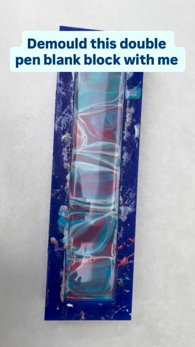 Can’t wait to cut this beauty in half and reveal the swirls inside 👀
#blackrobinpens #penmaker #penblanks #demoulding #blackrobinblanks