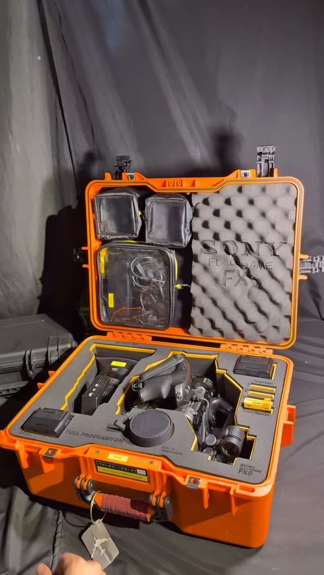 Toll Produksiyon için özel olarak tasarlanan Sony FX6 hard case.
Sahada maksimum koruma, sette maksimum konfor.
Kamera değil, güven taşıyoruz.
#kazazicase #sonyfx6 #hardcase #customcase #filmseti prodüksiyon