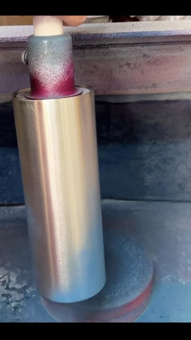 And she’s ready for a decal 😍 I’m putting Flynn Sisters on it bc I’m keeping it 🥰🥰 We extended our site wide sale until tomorrow! Code FLYNN10 will save you some 💸 #resinart