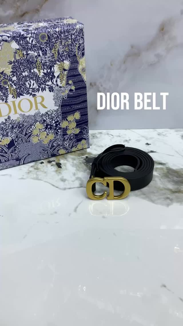 The detail that makes the outfit ✨
400 AED | 40 OMR
🚚 Delivery:
UAE — 1–2 days
Oman — 3–5 days
Worldwide shipping
🌍 www.amirashop.net