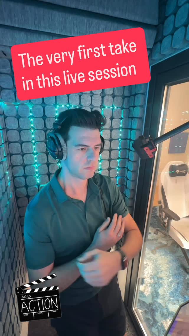The very fist take in a live directed session is usually just to “explore” the script. Especially when you’re dubbing a video into another language, like I’m doing here in this commercial. Creating a Flemish version of the English original.
#postproduction #voiceover #bts #studio #recording
