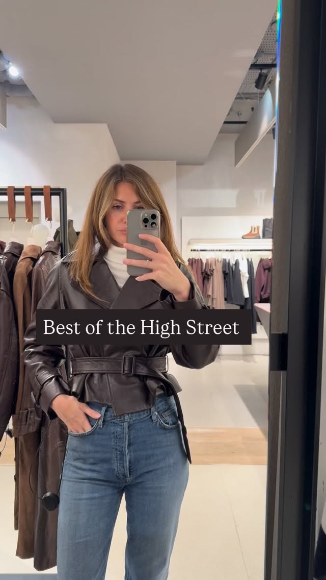 If you’re looking for a leather jacket for spring, this is one of the best on the high street right now. Ticking so many boxes
cropped ☑️
belted ☑️
oxblood red ☑️
To shop 🛍️
https://rstyle.me/+OfyFKgmqT7jHPG261OcGpg
#personalstylist #personalstylistlondon #highstreetshopping
