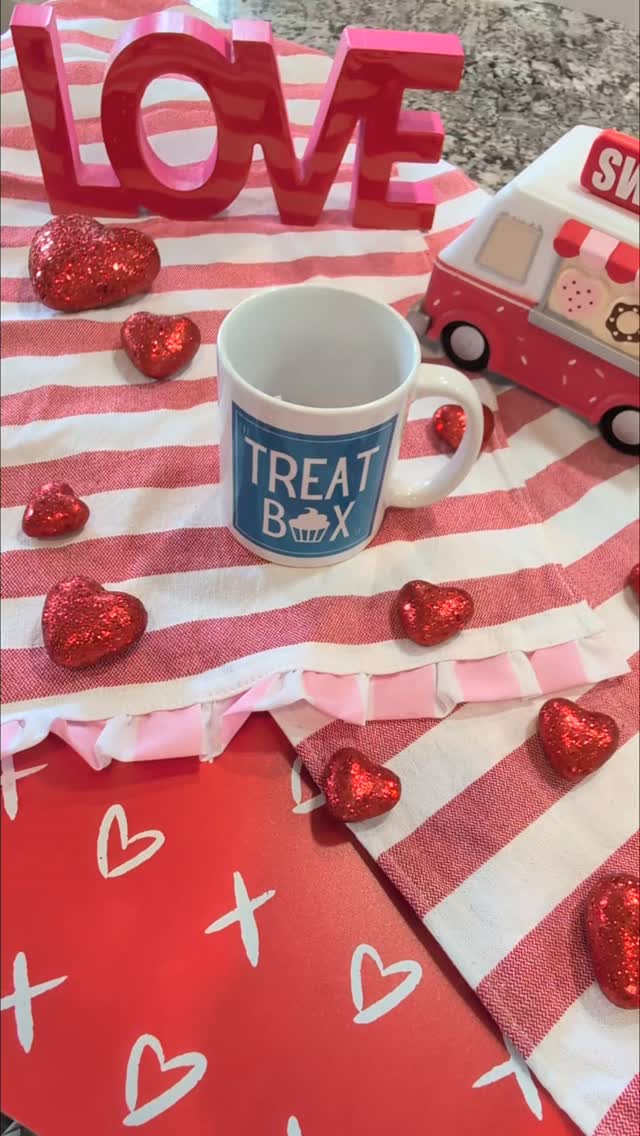 And the winner is...🎉
Thank you SO much to everyone who entered our cake pop giveaway! We loved reading all of your favorites ❤️
🎉 Congrats to @cpowell2011 !!!
Send us a message to claim your treats 🩷