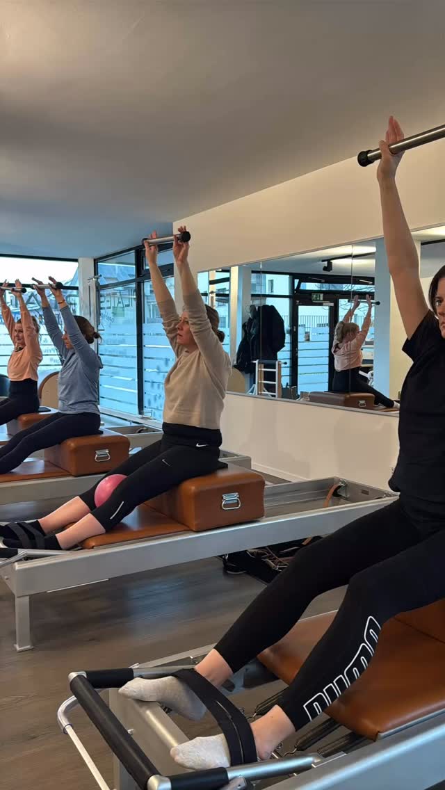 First training day.
Classical Pilates teacher education, grounded in apparatus and tradition.
Kilchberg · Zürich #classicalpilates
#classicalpilatestraining
#pilatesteachertraining
#pilateseducation
#pilatesapparatus
classicalpilatesstudio
pilateseurope
pilatesswitzerland
zurichpilates
kilchberg
pilatescommunity
movementeducation