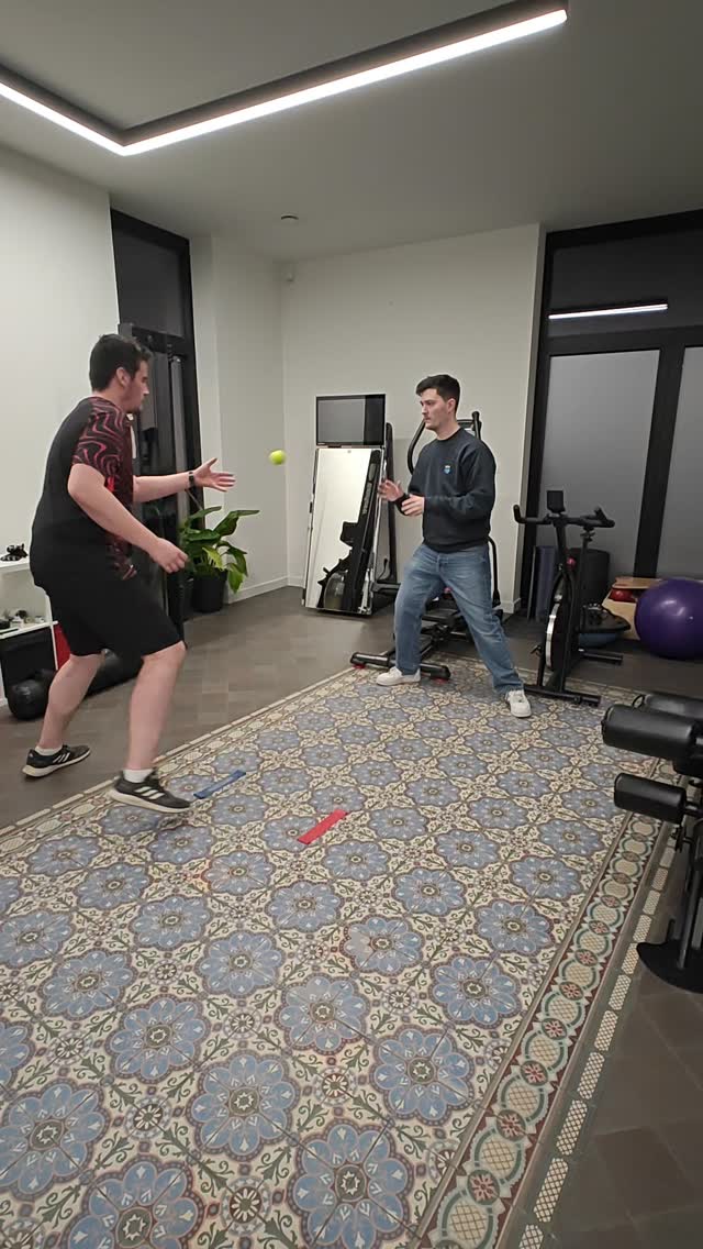 m.maggen en @ruben.bos werken aan de comeback van deze keeper @knfcneeroeteren
Hard werk loont altijd en hii wordt steeds sterker, sneller en leniger. Houd dat vol!