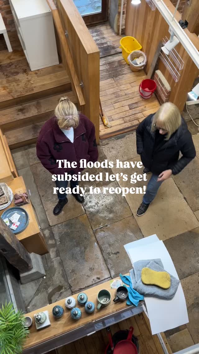 We are happy to report that following last weeks floods we are now dry enough to REOPEN! Hooray!
The resident makers from the flooded area have been busy moving displays up to the middle section of the mill building
So you’ll be able to still buy your favourite jewellery from @delicious.jewellery and @flutterbiesden , textiles from @debbykirbysilk and @melaniewardcreative plus ceramics and pottery from @march_pottery and @madebypowley while their end of the mill dries out further with dehumidifiers.
The rest of the mill is open as usual - you’ll find artwork by @ali.woodgate.artist and @carolinesoer , felted animals from @atthepatch , papercuts by @kyleighspapercuts , ceramics by @jacquifairweatherceramics , coastal inspired artwork by @coastal_finds_unlimited and upcycled textiles by @creativechameleon.biz
In our gallery is an exhibition by @theklessegallery ‘Textural Waves’ which was due to open last week 😔 an exhibition with form, depth and light - where surfaces speak and materials flow in unexpected harmony. Please do pop in and give Anna your support 🙏🏻
Outside in the outbuilding Nutty Parrott studios survived the flood too and inside you’ll find silversmith @wendynuttjewellery and aluminium artist @seaparrott
Our favourite cafe is reopen too we are happy to say! So we’ll look forward to a delicious lunch at @littlepickleatthemill in the courtyard.
A HUGE thank you for all your support during the recent flooding - people filling sandbags and writing reviews and sending kind words. Your support means the world to us all!
We look forward to welcoming you back from Friday 6th Feb 10am where normal hours will resume - Weds to Sat 10am-5pm and Sundays 11am-4pm (closed Monday and Tuesdays)
See you back at the mill soon!
#walfordmillcrafts #littlepickleatthemill #walfordmill