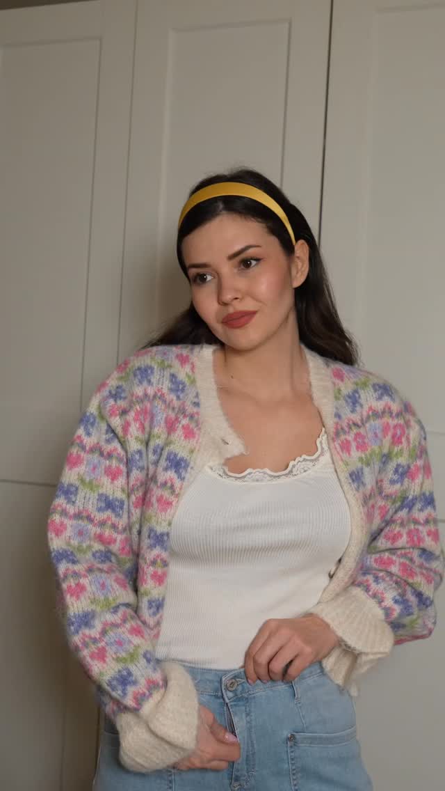 Life’s too short for boring jeans 👖💙 Which pair is calling your name?