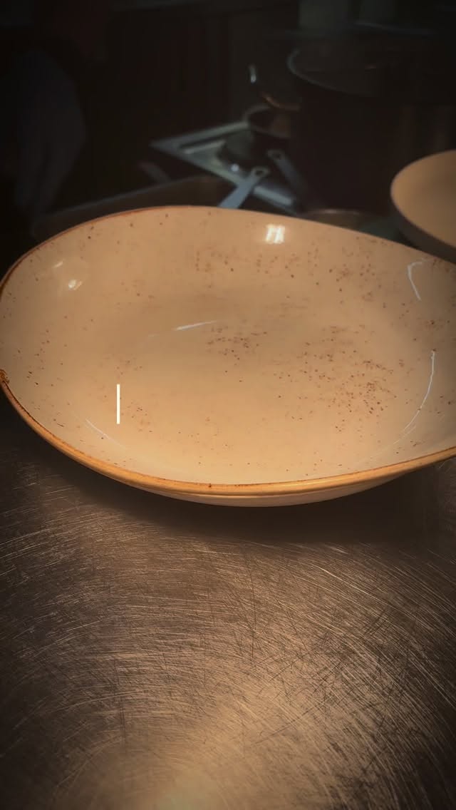 Goats cheese, root vegetable hash with parsley and almond pesto 😋
Available on our 3 courses for £25 Midweek Menu!
#yewtreeinn #rivington #countrypub #northwestpub #chorleypubs