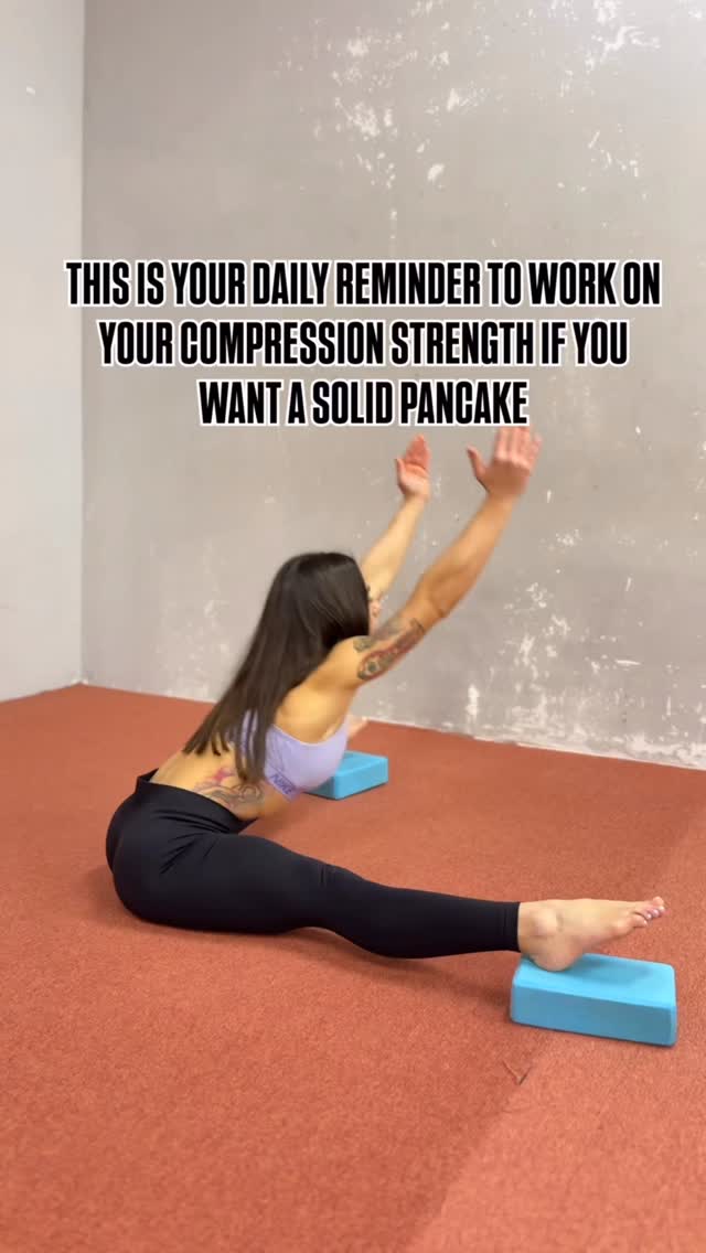Compression work can never be enough 🥲
#gymnastics #pancakestretch #mobility #hipflexors #flexibility