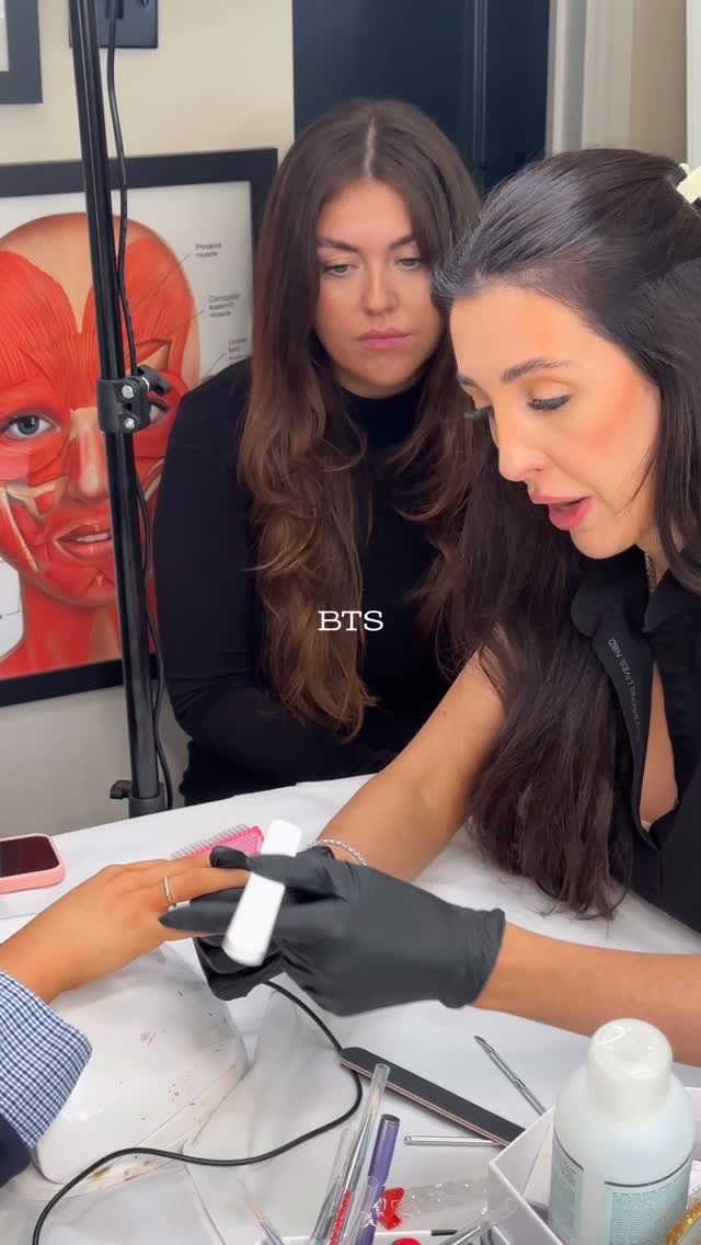 Think it’s too late… or too complicated… to start again?💭
One of these students is a mum of two, carving out a career that fits around school runs, childcare, and real life.
The other flew in from Australia, trained with us, and is taking a globally in-demand skill straight back overseas 🌍
Different lives. Same decision.
To stop waiting for the “perfect time” and start building something flexible.
This is the problem so many women face:
• No time
• No flexibility
• Income capped by hours
• A job that doesn’t adapt as life changes
Our Beginner Gel Nails course solves that by giving you:
▫️ A skill you can learn from scratch
▫️ Low start-up costs
▫️ The ability to work part-time, full-time, or anywhere in the world
▫️ A career that grows with your life — not against it
You don’t need experience.
You don’t need to “have it all figured out.”
You just need to start.
📩 DM “GEL” for course dates & details
👇🏼 Or tap the link to begin your training journey
If either of these women feel like you… this is your sign ✨