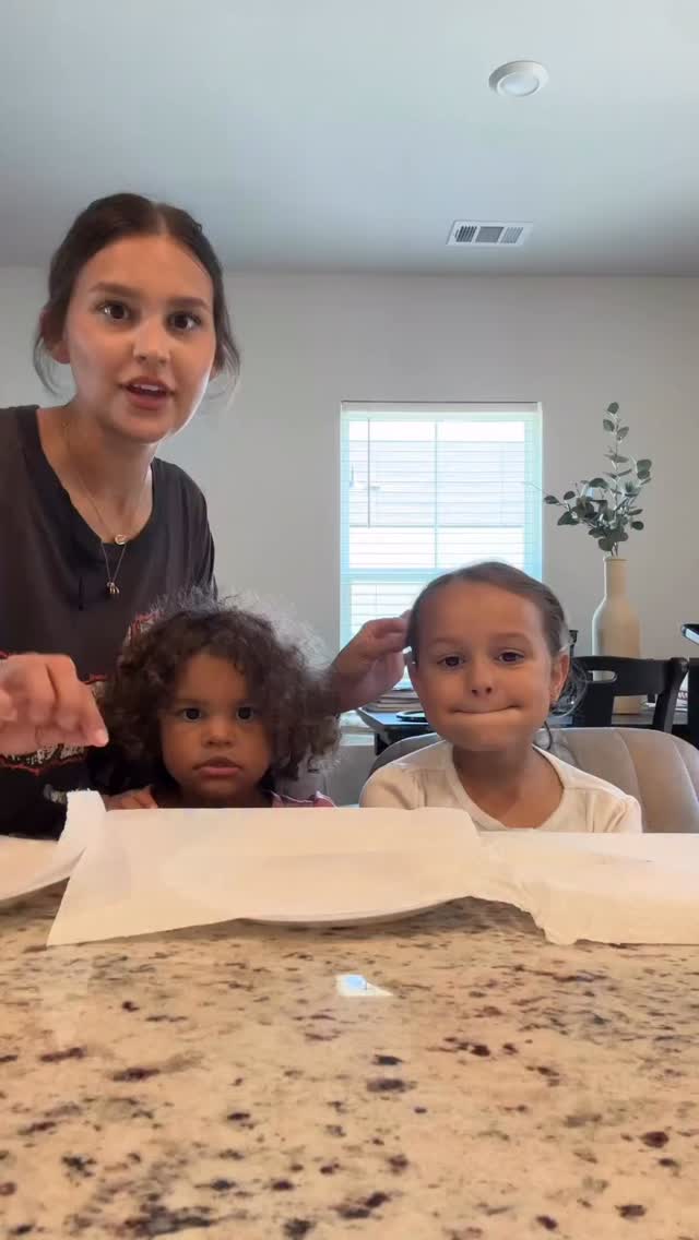 I hope this adds a bit of light in your hearts today. 💕😭💕 🎥 @jessigoberr
Where are my empaths at?