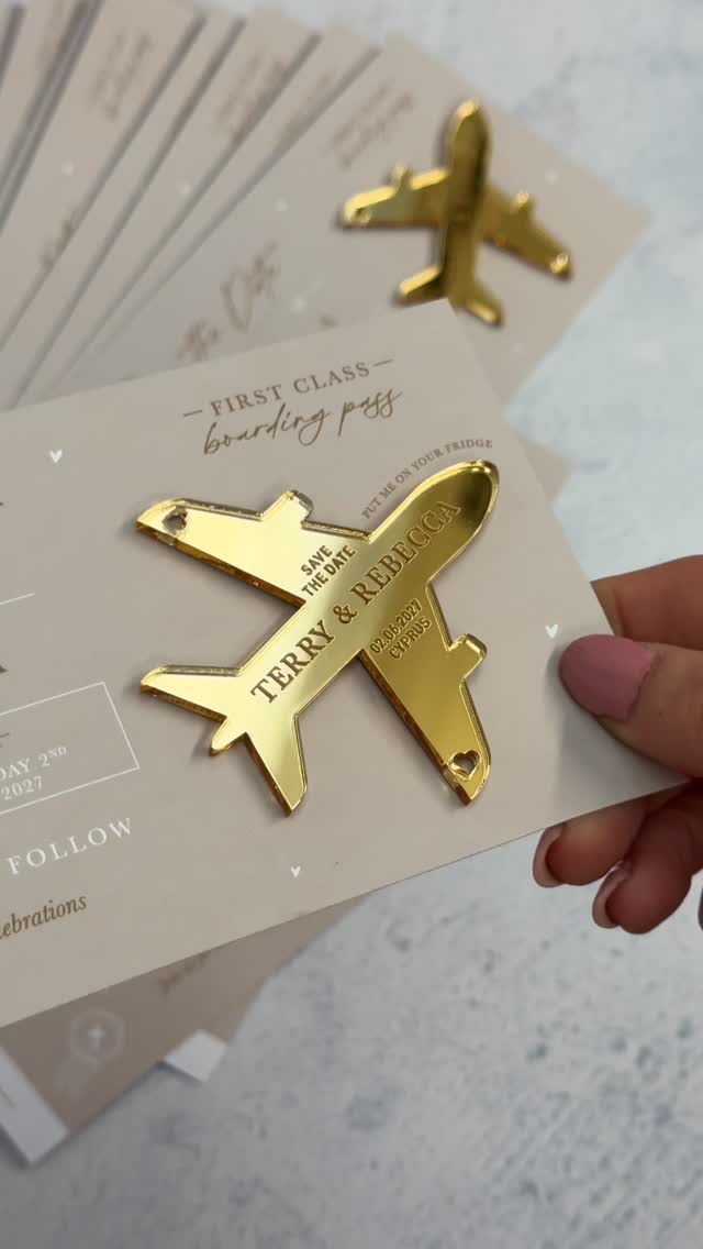 Booked your destination wedding? ✈️💍
Order your save the dates! 💌
Www.paperflore.co.uk 🛍️
Worldwide shipping
#destinationwedding #2027bride #destinationbride #destinationweddings #bride