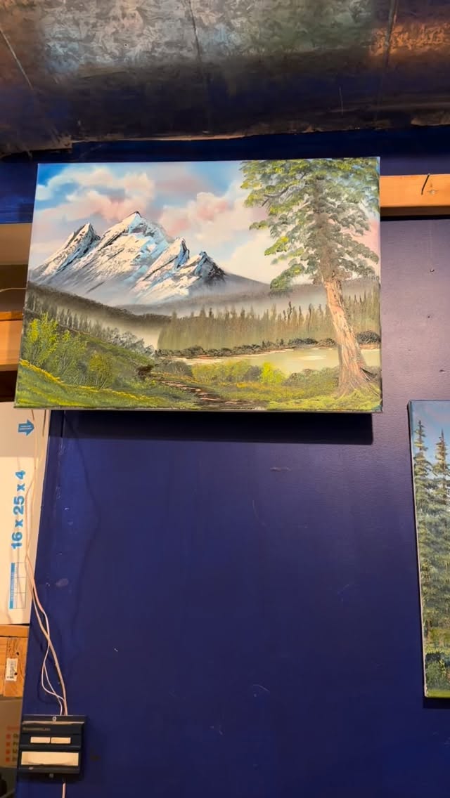 It’s coming together. I’m getting it together too! I’m looking forward to sharing more paintings with you as well as seeing you at the farmers market this season!!
#fyp #happypainter #feelingood #oilpainting #artstudio