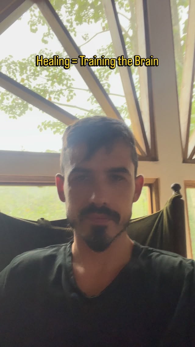 Pain is a Pattern, Not a Sentence
Pain isn’t a sign that something is broken.
It’s a learned response.
Your brain is incredibly adaptable.
It builds habits, pathways, shortcuts —
not only for movement and skills,
but also for danger and protection.
When pain repeats over time,
the brain can learn to expect it,
even when the body is safe.
This is where change begins.
Through awareness, gentle exposure, and safety signals,
the brain can relearn.
Old pain patterns can soften.
New pathways can form.
Pain is not fixed.
It’s information — and information can be updated.
#Neuroplasticity
#ChronicPainRecovery
#PainEducation
#MindBodyConnection