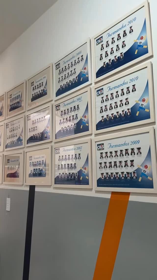 Há 28 anos, a Escola CRIS constrói sua história com base no cuidado, na responsabilidade e no compromisso com a educação.
Ao longo dessa trajetória, caminhamos em parceria com as famílias, educando as crianças com respeito às individualidades e um olhar atento a cada fase do desenvolvimento.
Agradecemos a todos que fizeram e fazem parte dessa história e contribuíram para a construção dos valores que nos orientam até hoje.
Venha nos conhecer. Venha fazer parte da nossa história. 💙❤️