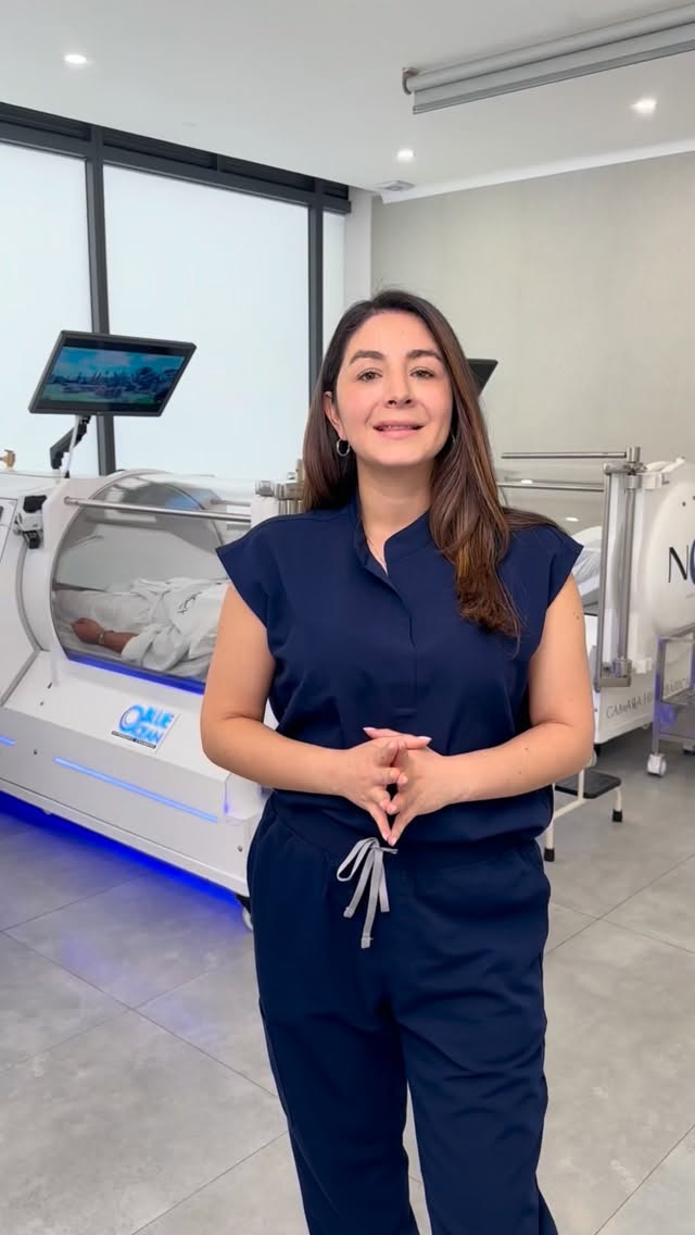 El verdadero resultado de una cirugía estética no termina en el quirófano, comienza en la forma en que cuidas tu recuperación.
En Club SER, la cámara hiperbárica ayuda a reducir la inflamación, a favorecer una cicatrización más rápida y a apoyar la regeneración de la piel y los tejidos gracias a la oxigenación profunda.
Respira, relaja tu mente y permite que tu cuerpo sane de forma más consciente, en un espacio diseñado para cuidarte por dentro y por fuera.
📲 Pregunta por sesiones individuales o por paquetes diseñados especialmente para tu recuperación.
#camarahiperbarica #oxigeno #recuperacion #cirugia #plastica