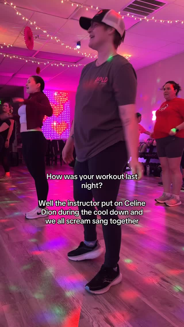 Dance fitness 🤝🏻 Celine Dion Karaoke
#dancefitnss #fitnessjourney #funworkouts #hiramga #pauldingcountyga