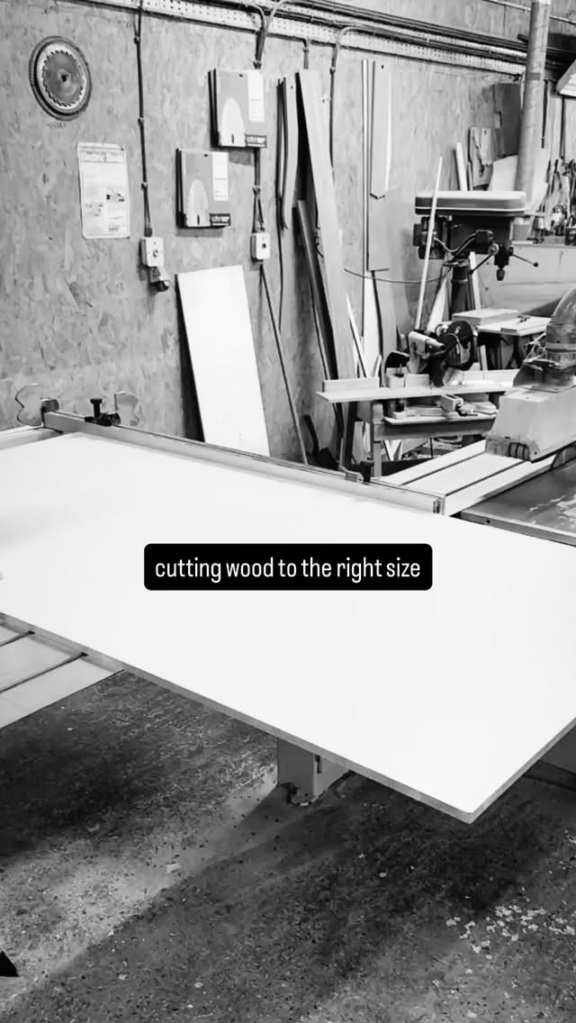 sign production start-finish
will post a colour picture when it’s hung in situ ❤️
.
.
.
.
#customsigns #handpaintedsigns #woodensigns #alwayshandpainted #productionline